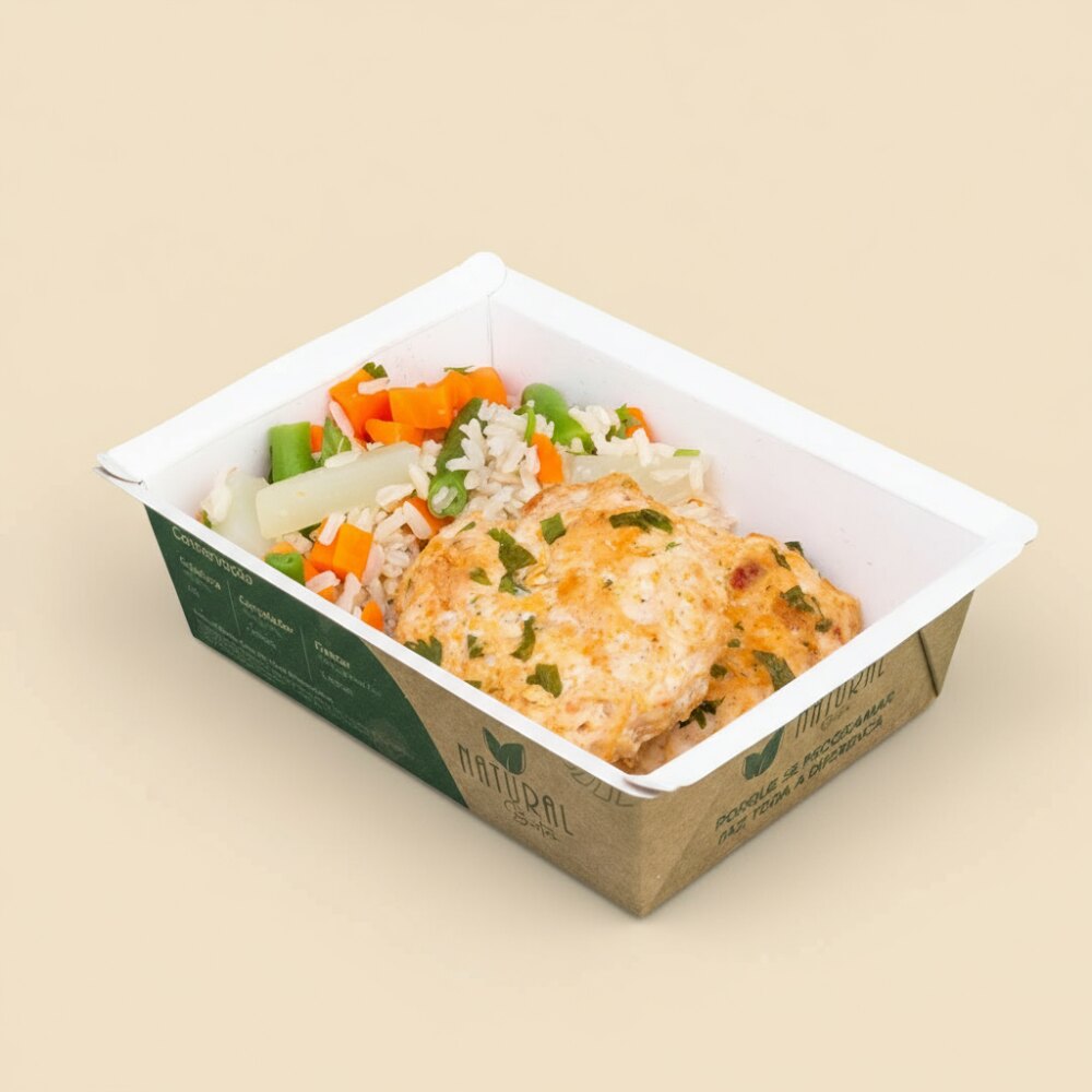 Refeição Low Carb - Opção 4 - FILÉ DE FRANGO GRELHADO, MOLHO ARTESANAL DE CENOURA E LEGUMES